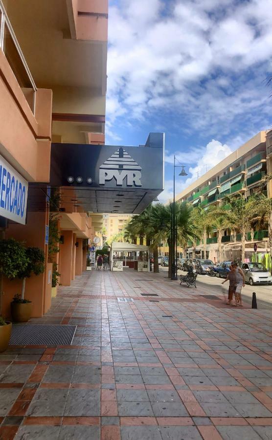 Hotel Apartamento Pyr Fuengirola Private Sunny Pool Side Zewnętrze zdjęcie